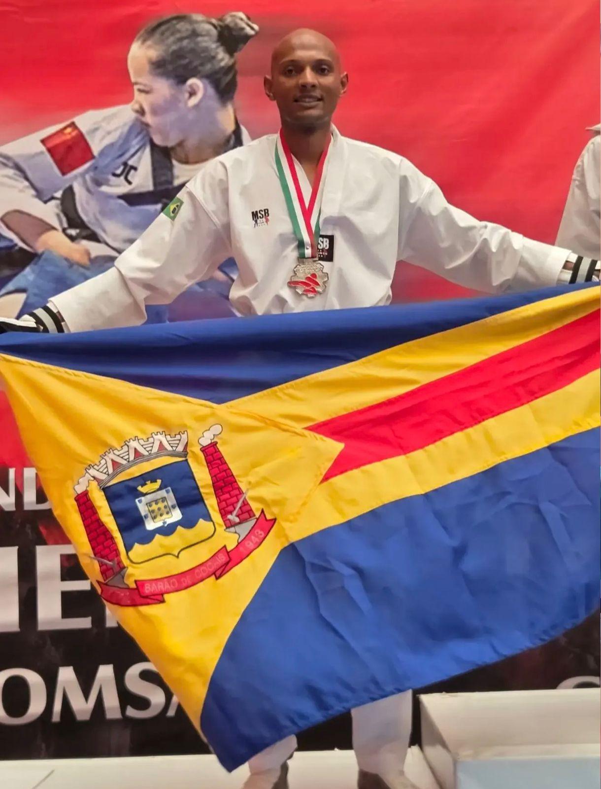 Gustavo Ferreira conquista 2º lugar no World Taekwondo Open no México