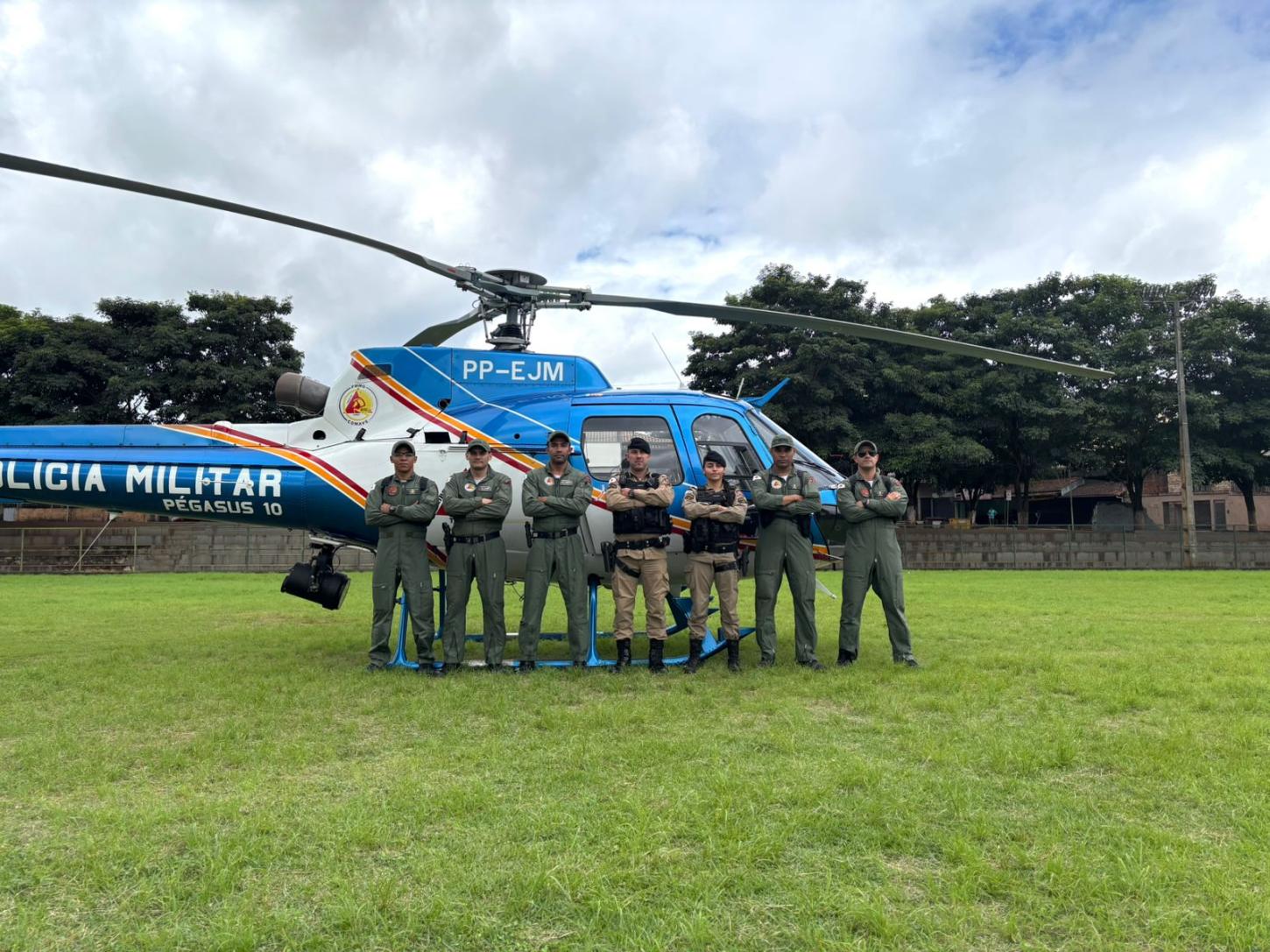 Helicóptero da PM pousa em Barão de Cocais devido ao mau tempo