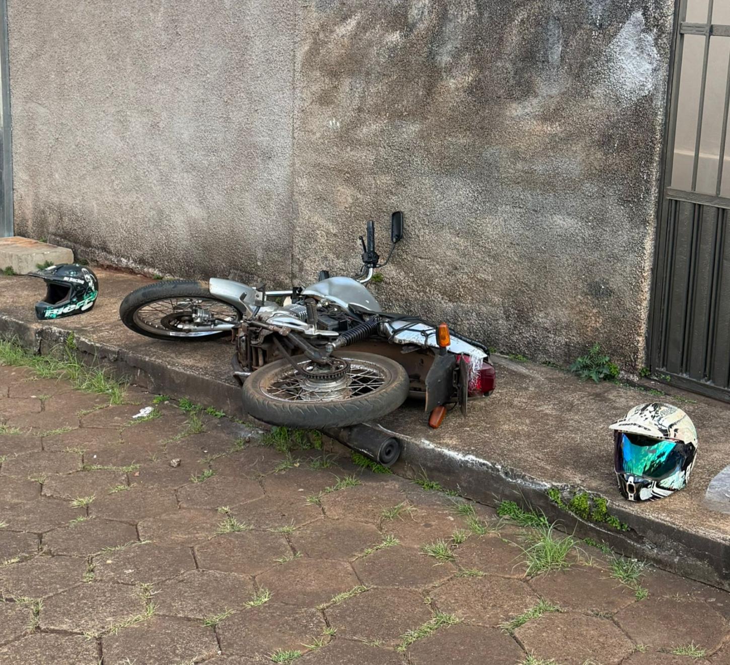Motociclista sem habilitação foge da PM e cai durante perseguição em Barão de Cocais